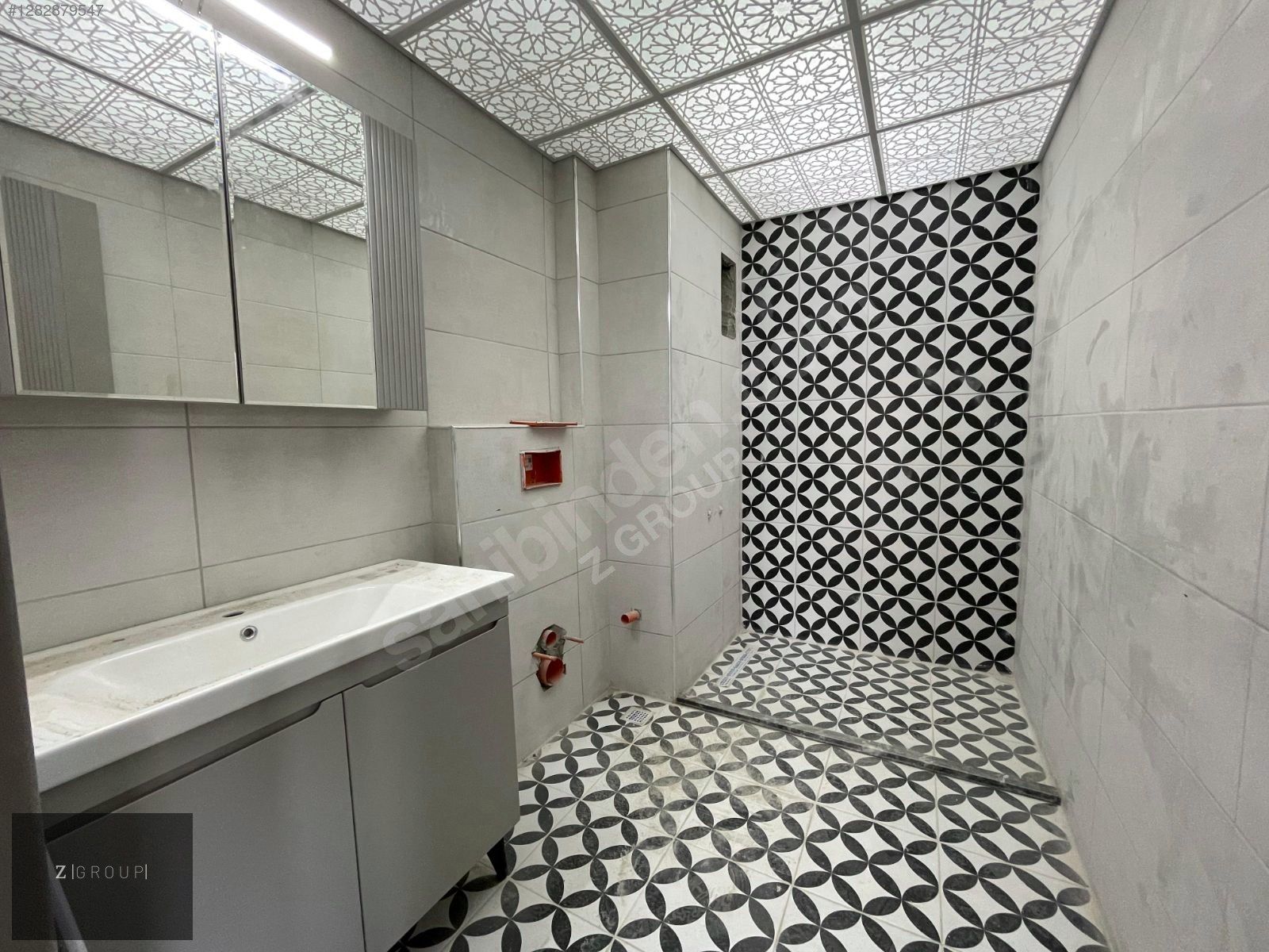 Z GROUP'DAN ABDÜLHAMİDHAN'DA 2.5+1 LÜX 0 DAİRE