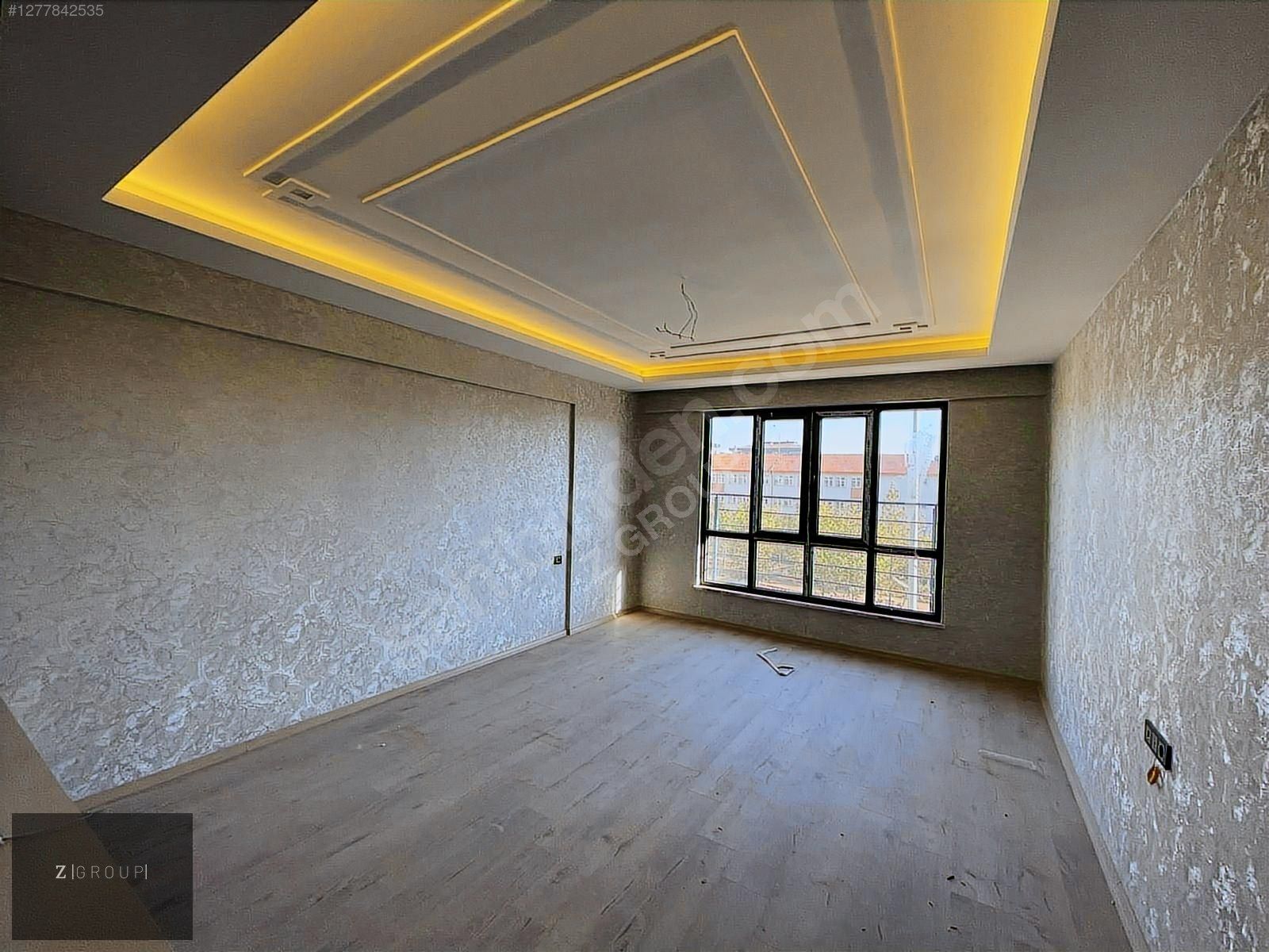 Z GROUP'DAN ABDÜLHAMİDHAN'DA KAT SEÇENEKLİ 2,5+1 SATILIK DAİRE